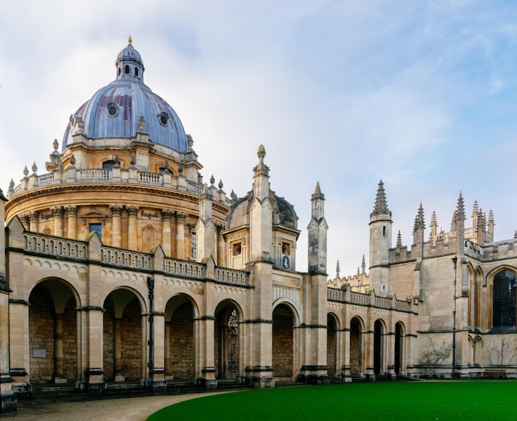 Discovering the Stunning Grounds of Chatsworth Estate