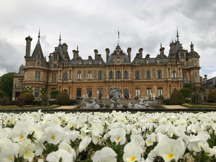 Discovering the splendid grounds of Chatsworth Estate