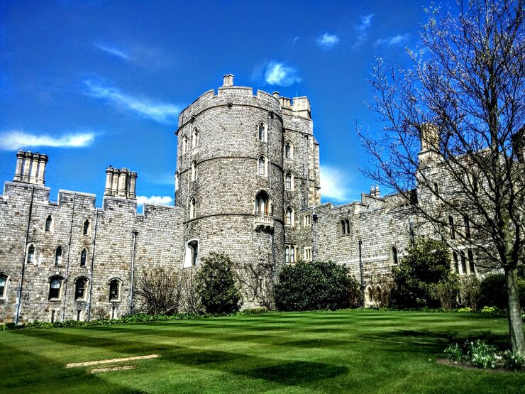 Journey from a Cromford Bookshop to Matlock Bath